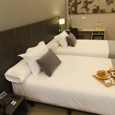 Cruz De La Victoria מלון 3*