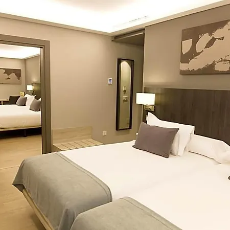 Cruz De La Victoria Hotel 4*