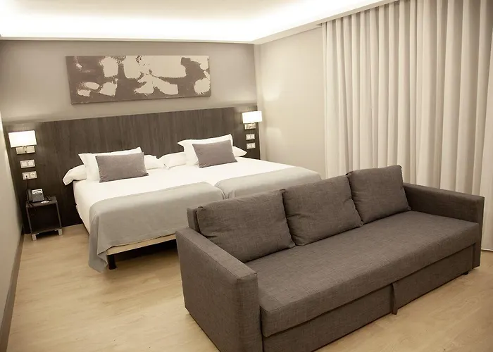 فندق Cruz De La Victoria 4*